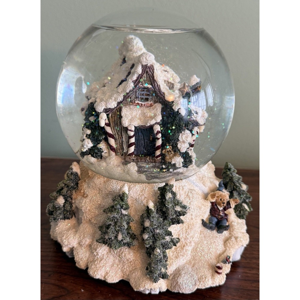 Boyd's Bear Bearstone Collection Snow Globe "Winter Wonderland" Christmas 19701